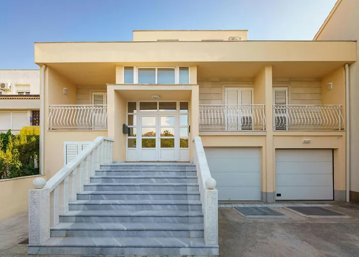 Apartment Lovely In *